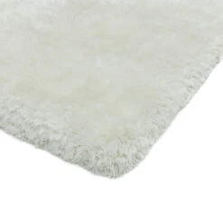 Plush Shaggy White 140cm X 200cm Rug 6 Plush Shaggy White 140cm X 200cm Rug -Housingunits 06ac199afad87eaa0c11e6d908a24e99 2