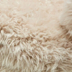 Cream Sheepskin Fur Accent Chair -Housingunits 24ee5f37e2f5f60ec7af2ed54fa161ac 1