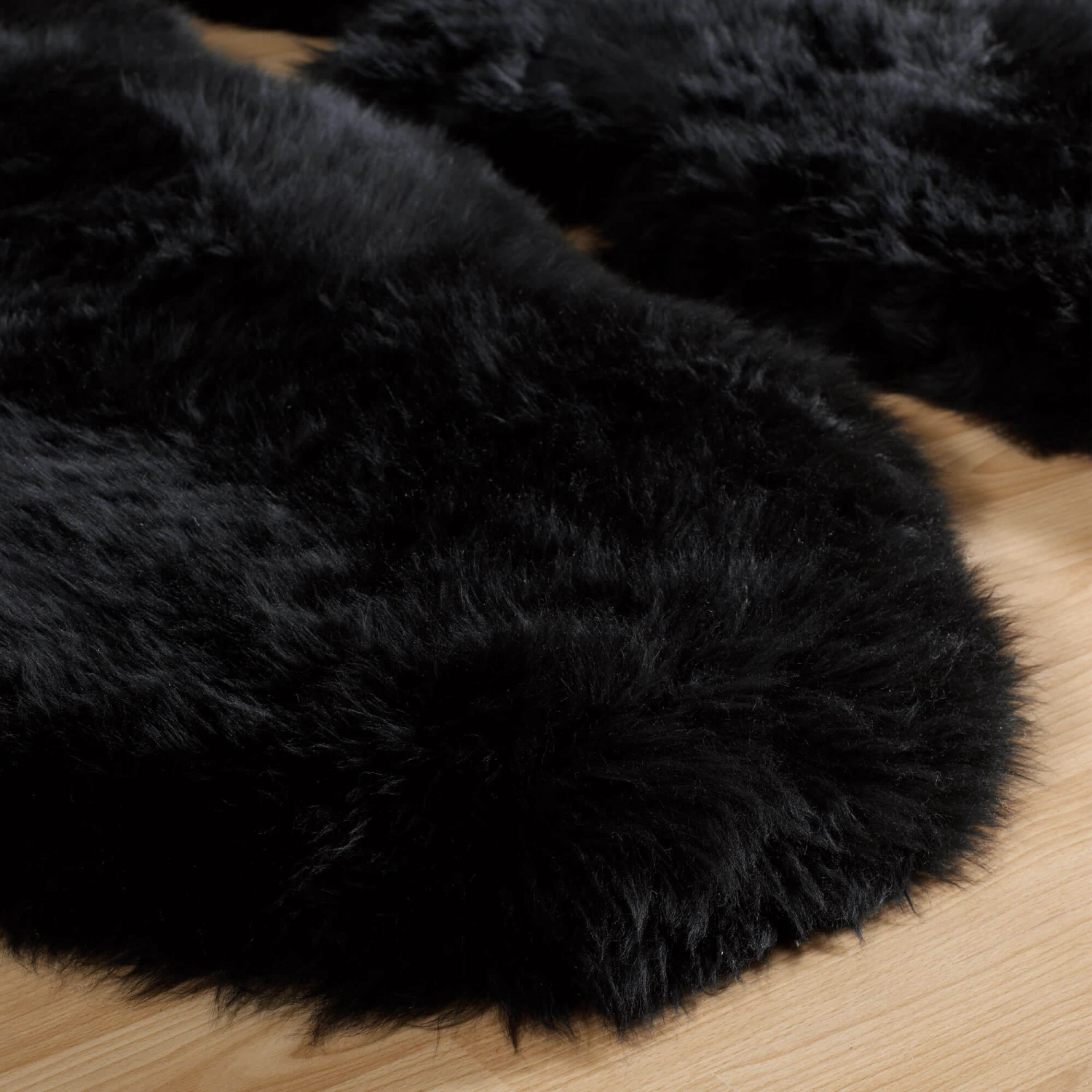 Sheepskin Black Single Rug 2 Sheepskin Black Single Rug - Image 2