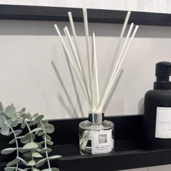 HU Green Irish Tweed 100ml Diffuser -Housingunits 2e3724c8d5b57d161a6df6bef5e7e426