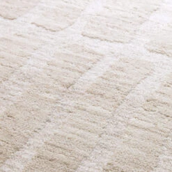 Laurent Lines Ivory 200cm X 290cm Rug -Housingunits 49c6201c1eeb373a0b9984dbea6bb31d