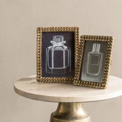 Gold Chain Photo Frame