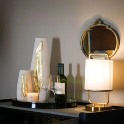 Small Gold Feather Vase -Housingunits 4fa4d152fc4f95ae2b32d293841a79b7 1