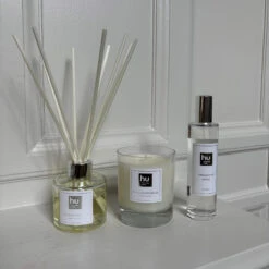 HU Pomegranate Rouge 100ml Diffuser -Housingunits 6441daa3cac69831029bb80eff81be27