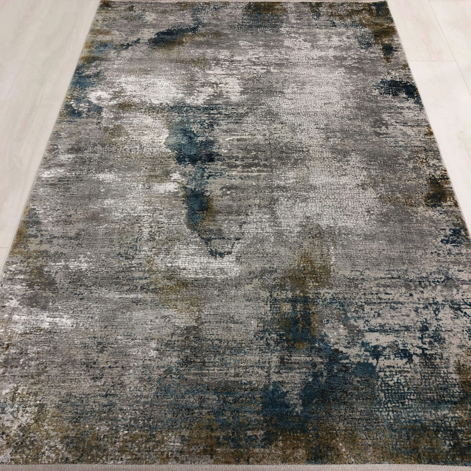 Toros Illusion Ice Blue Rug Collection 5 Toros Illusion Ice Blue Rug Collection - Image 5