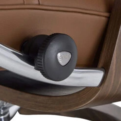 Stressless Philip Medium Leather Recliner Chair & Footstool In Velaro Dark Caramel With Walnut Signature Base -Housingunits 83742e547e030ec60ee9de309bb3c433