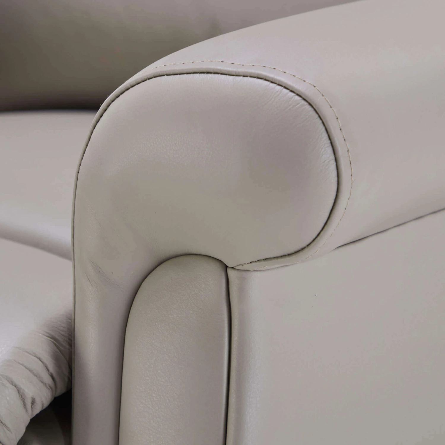 Celebrity Hollingwell Stone Grey Leather Petite Single Powered Recliner Chair 6 Celebrity Hollingwell Stone Grey Leather Petite Single Powered Recliner Chair - Image 6