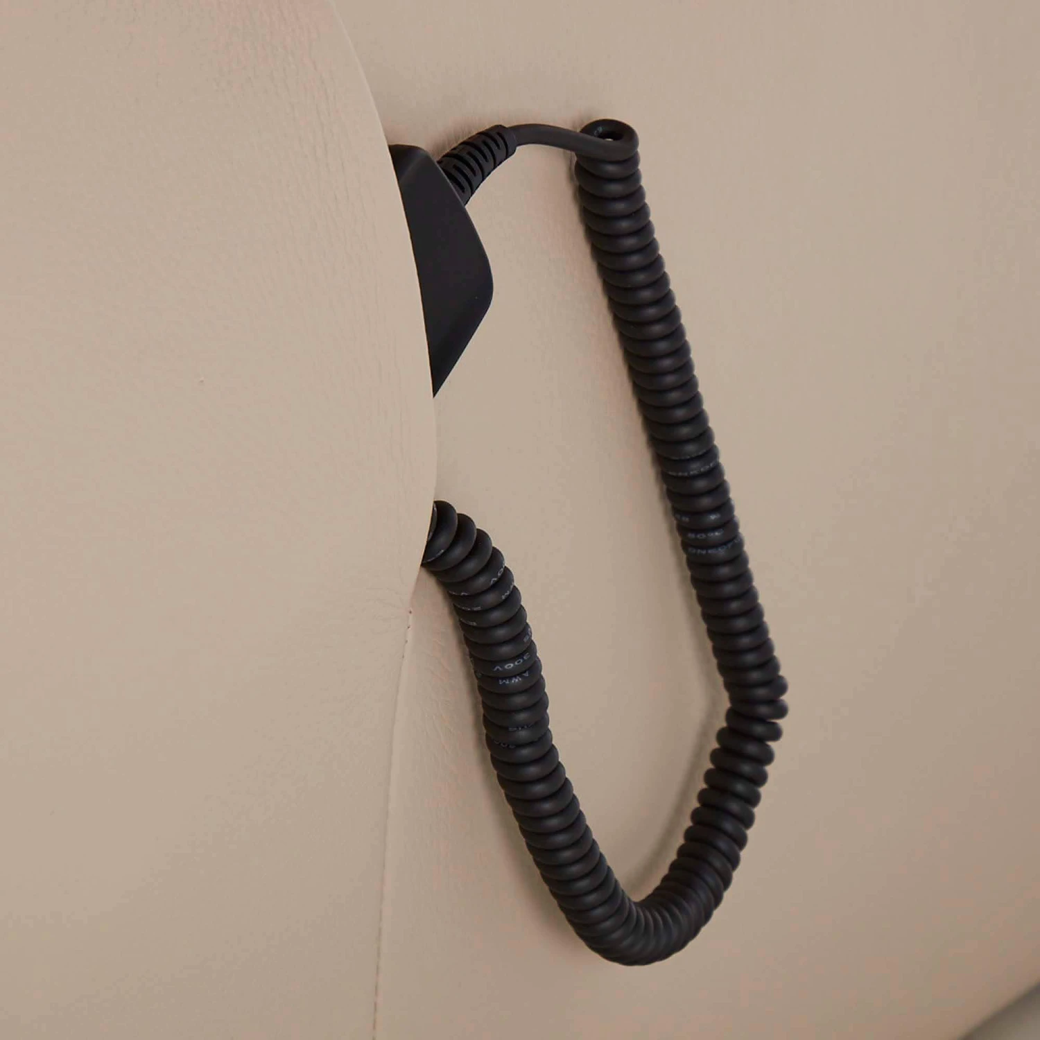 Himolla Lupo Cream Leather 2 Seater Electric Recliner Sofa 12 Himolla Lupo Cream Leather 2 Seater Electric Recliner Sofa - Image 12