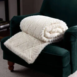 Sonnet Ecru Faux Fur Throw