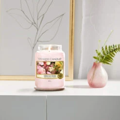 Yankee Candle Fresh Cut Roses Large Jar -Housingunits bf2718ef8cfe80ddf1c7dff44eba5aae