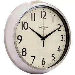 Lascelles Retro Chrome Wall Clock -Housingunits d237e93866be02574b448a9c065695ec
