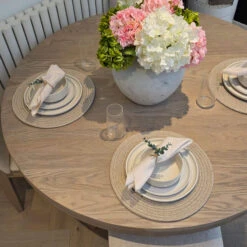 Farrington Round Oak Dining Table -Housingunits e27c5d8c88fd0f4edbe361d2a26ac112