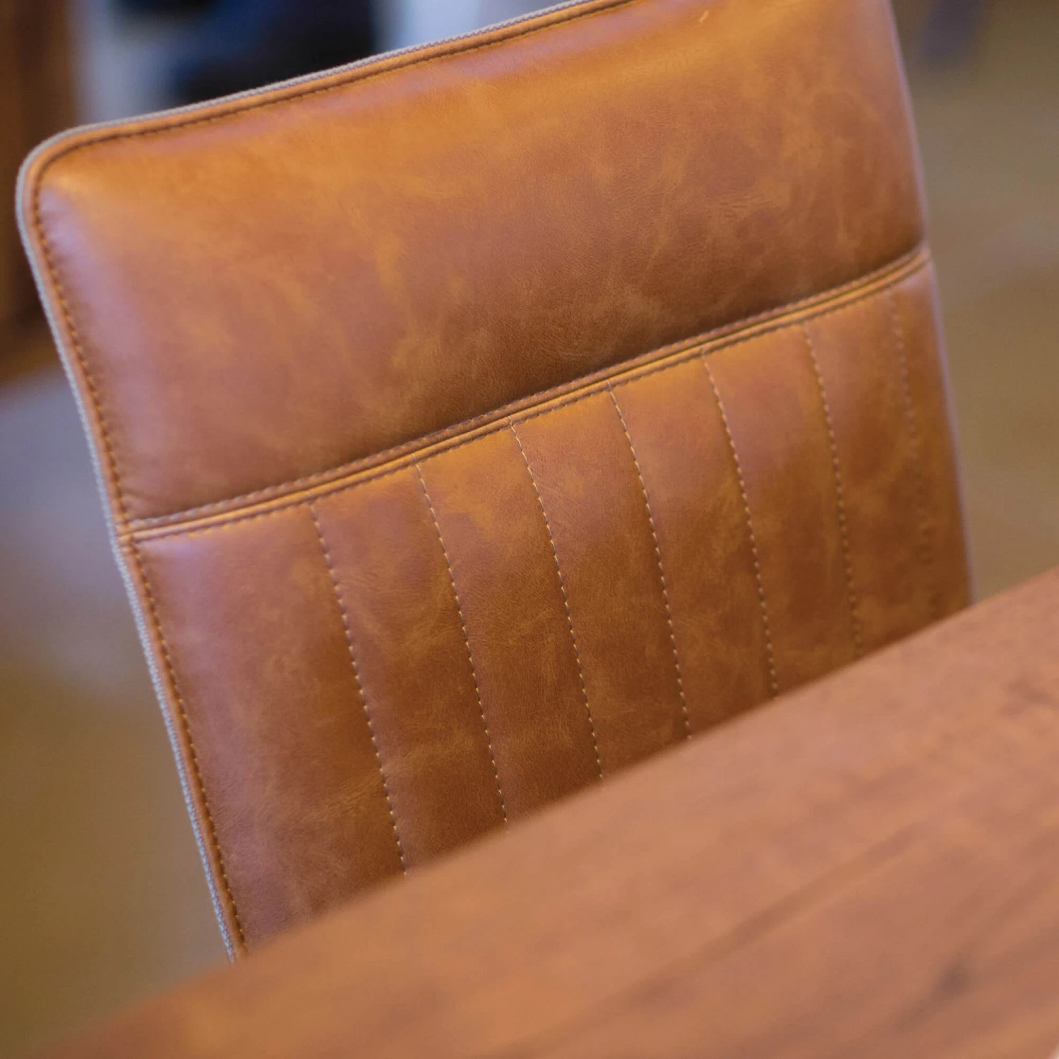 Harrington Oak 200cm Dining Table & 6 Clarence Tan Chairs 4 Harrington Oak 200cm Dining Table & 6 Clarence Tan Chairs - Image 4