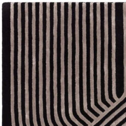 Matrix Solstice Black 160x230cm Rug -Housingunits f1024f2e05e922ec21ef2f5d36bf7f2f