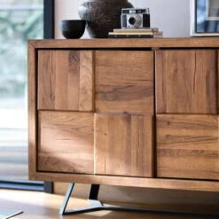 Harrington Solid Oak 3 Door Sideboard -Housingunits f6a2e9956478a920bd840bf30e5d8018